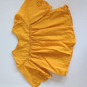 Cat & Jack Top Size S (6/6X)